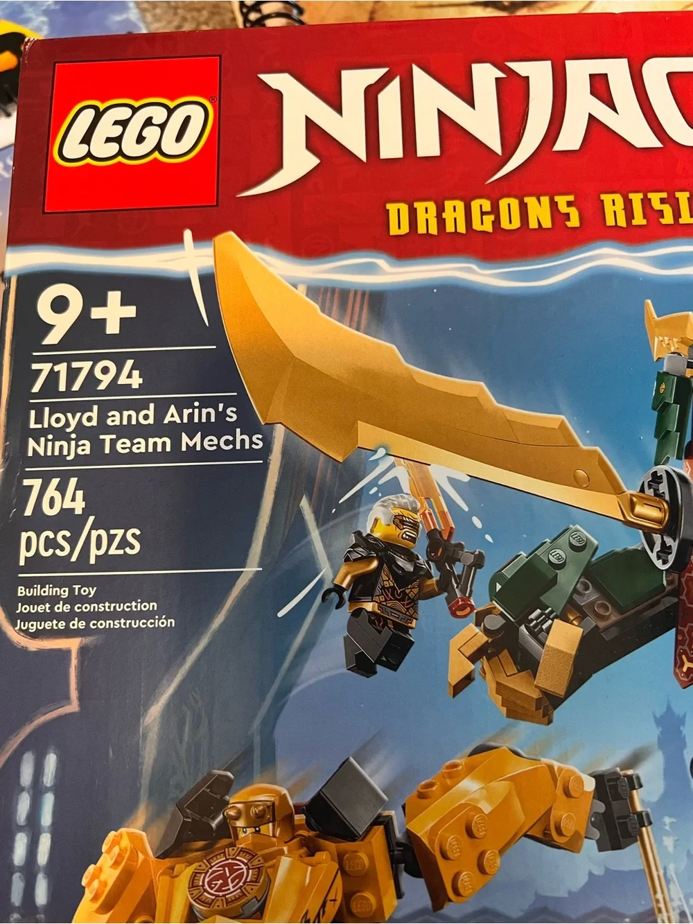 Lego Ninjago Dragons Rising Lloyd and Arin Mechs - Yellow & Green
